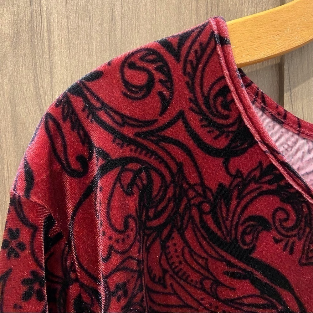 Catherines 3XWP Velvet Top Maroon‎ Black 3/4 sleeves - Picture 3 of 9